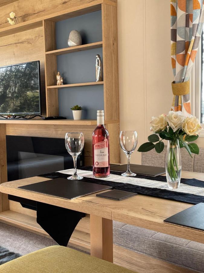 Deluxe, 3 Bed Holiday Home At Combe Haven Holiday Park Гастінгс Екстер'єр фото